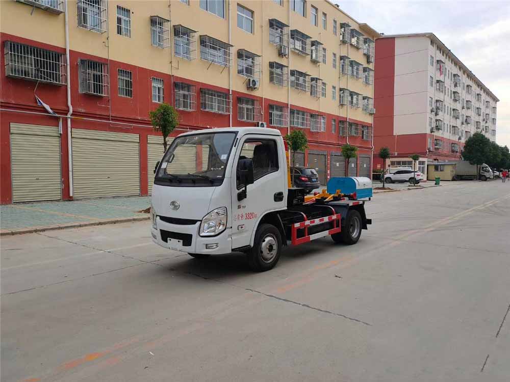 國六3方 藍(lán)牌躍進 勾臂垃圾車