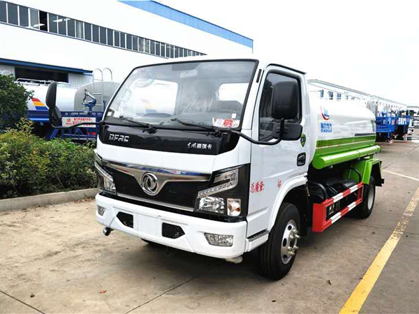 國(guó)六東風(fēng)福瑞卡5方灑水車(chē)